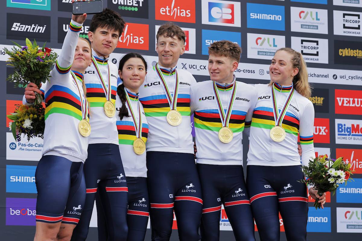 Relay rainbows Great Britain team relay world champions on day