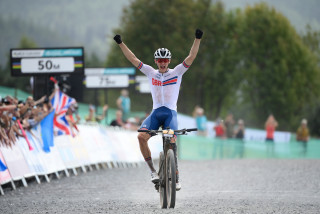 Charlie Aldridge wins the men's under-23 cross-country world title in 2023