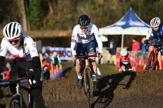 Zoe Roche at the 2025 UCI Cyclo-cross World Championships