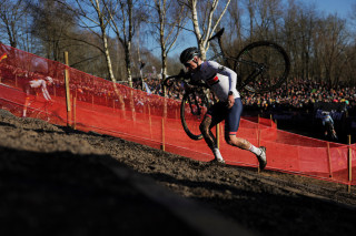 Thomas Mein in the elite men's race at the 2025 UCI Cyclo-cross world championships