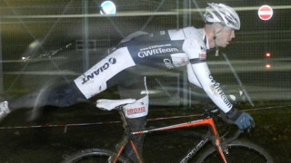 Paul Lloyd edges closer to Winter Cross League crown