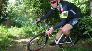 Cyclo-cross: Legg speeds to win in Western League