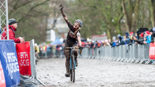 Ian Field and Evie Richards win in round five of National Trophy Series